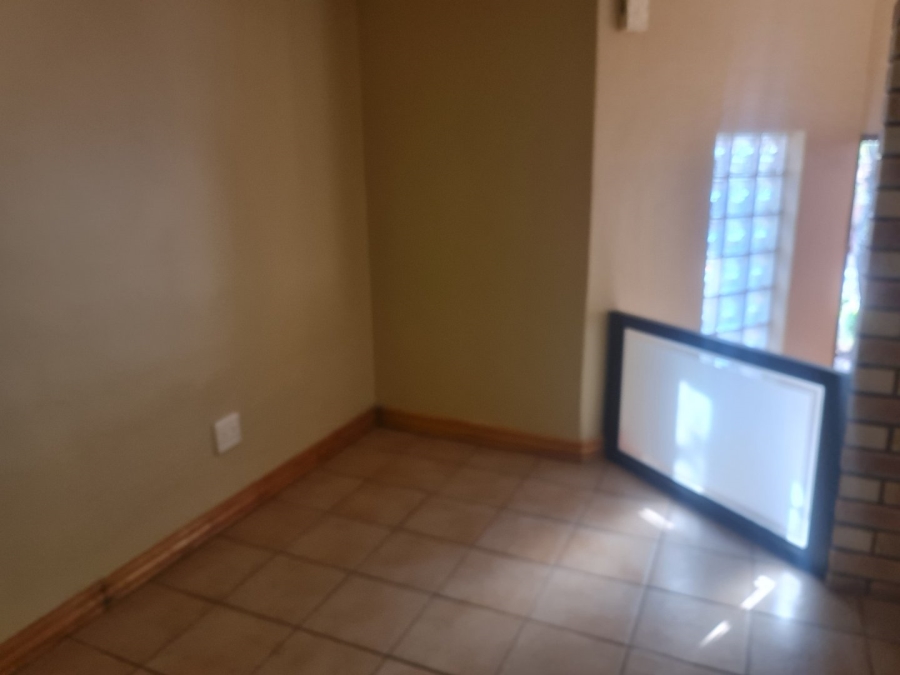 3 Bedroom Property for Sale in Safari Gardens North West